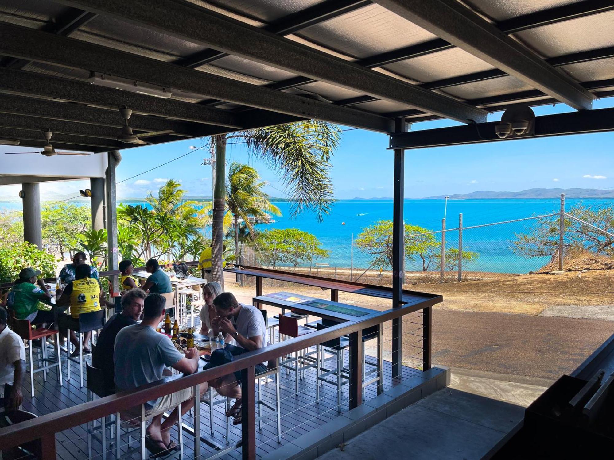 Grand Hotel Thursday Island Exterior foto